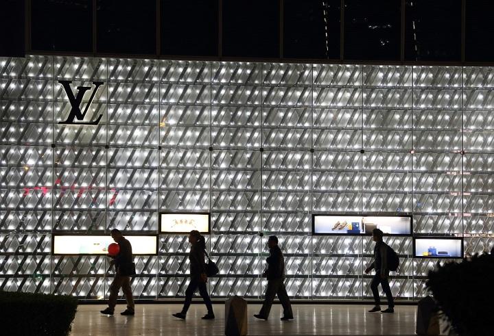 Holiday shopping spree to show what’s really up with China’s economy 