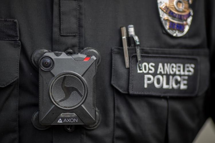 Taser is giving body cameras to any cops who want them