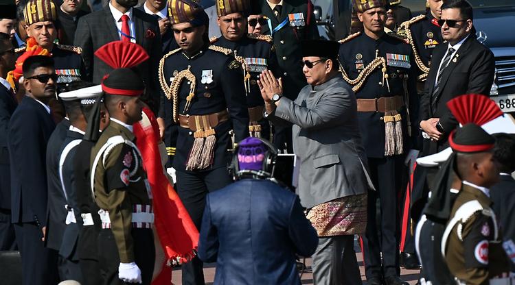 Southeast Asia's balancing game