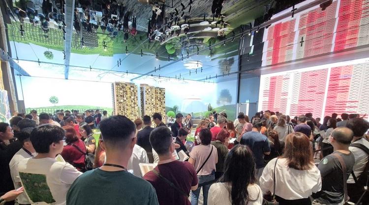 CapitaLand Development sells 94.5% of LyndenWoods on launch day amid strong demand at an average of $2,450 psf