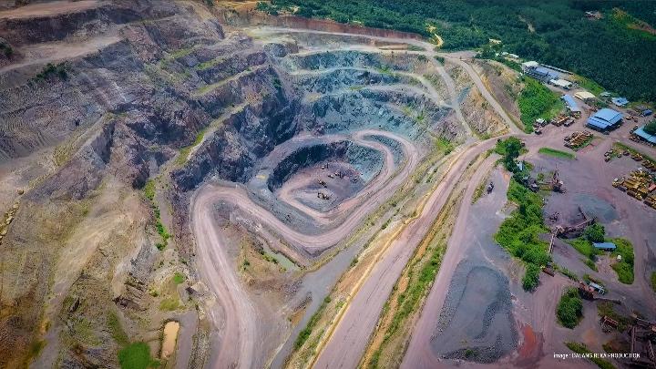 Southern Alliance Mining gains two cents on Day One of trading 