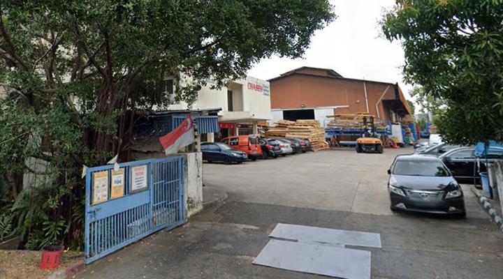 Chasen says no injuries, business as usual after fire scorches Jalan Besut warehouse