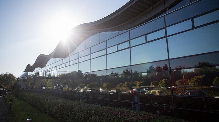 Dyson becomes latest sign that electric-car bubble is bursting