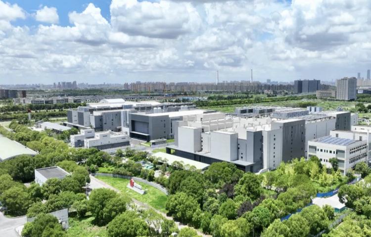 CSRC and SSE approve IPO of GDS data centre REIT on Shanghai Stock Exchange