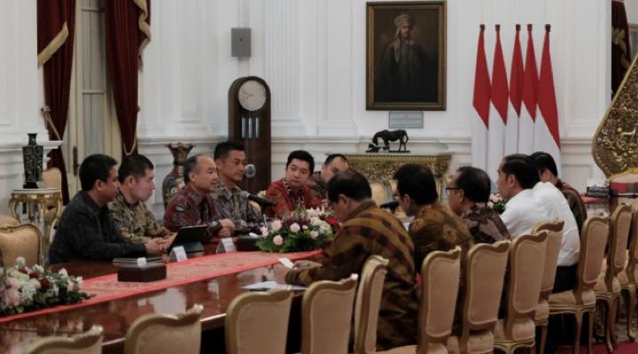 SoftBank to invest US$2 bil through Grab to grow Indonesia's digital infrastructure