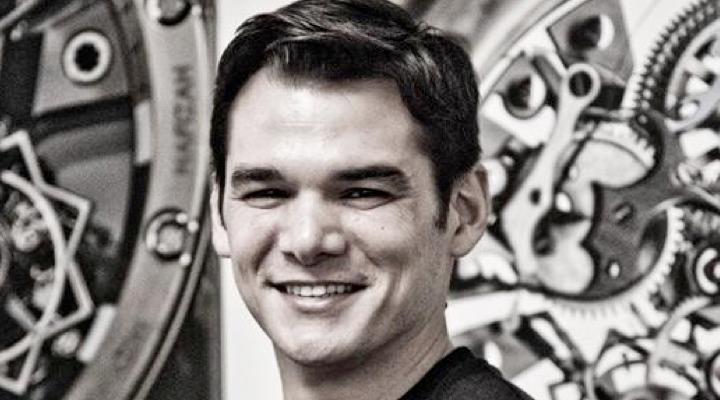 How to make a watch for a king