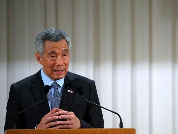 Singapore growth could top 3% in 2017, says PM Lee