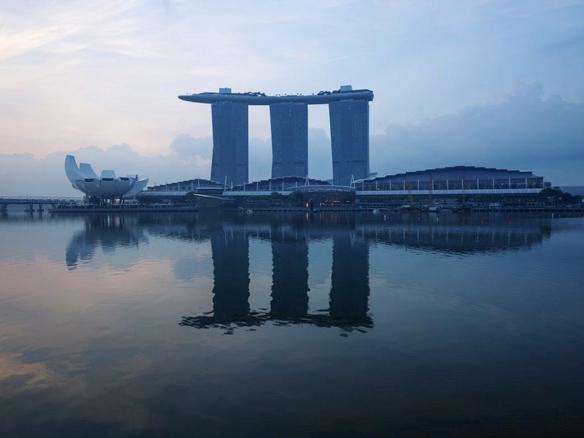 Singapore casinos $9 bil expansion sparks price concern
