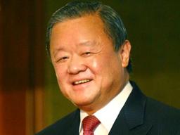 Oei Hong Leong setting up US$5 bil data centre firm; IPC to acquire stake in AI business
