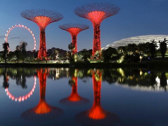 Singapore charts path for growth as globalisation mood darkens