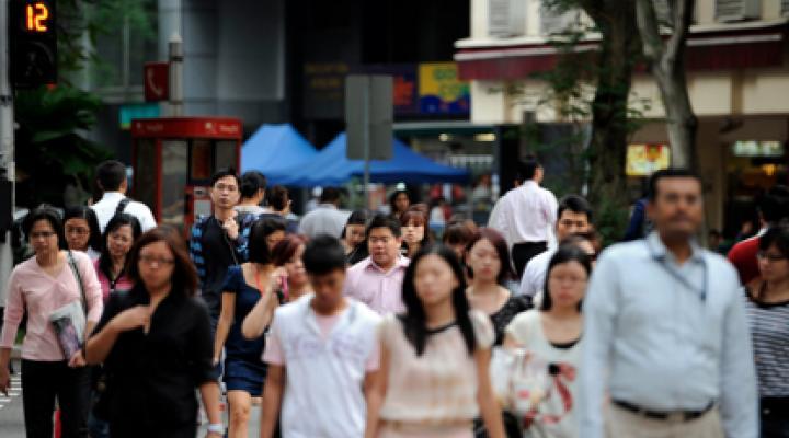 Singapore job market shrinks significantly in 4Q