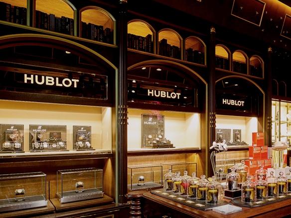 The Hour Glass sees FY18 earnings rise 2% to $49.8 mil on better margins