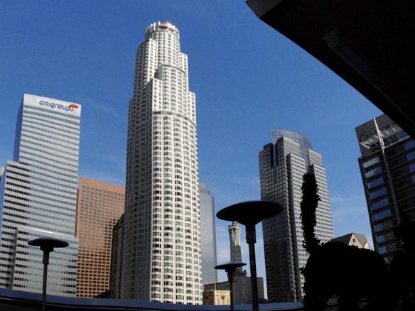 US Bank Tower in Los Angeles put up for sale by OUE