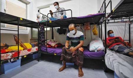 Record high 942 new cases sees Singapore's tally inching towards 6,000; stay-home notice issued to all work permit holders in construction sector