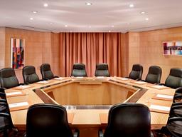 What's the right and fair pay for CEOs?