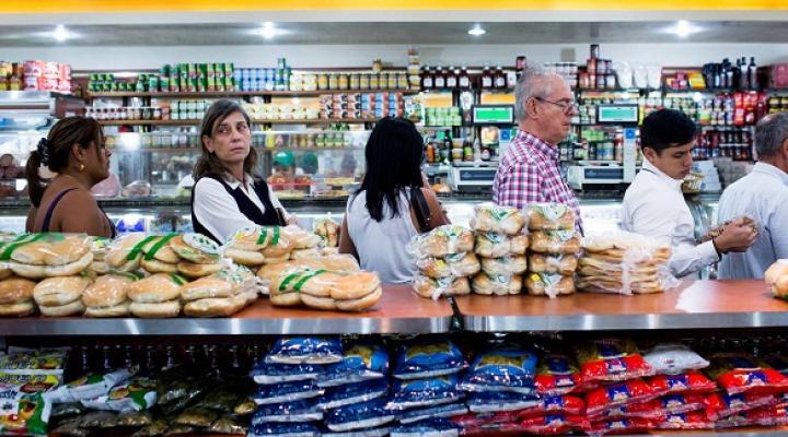 Asian consumption on upward trend despite weak G7 growth in 2018: Oxford Economics