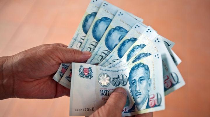 Over 80% of Singaporeans prefer professional advice before making major financial decisions amid increasing market volatility