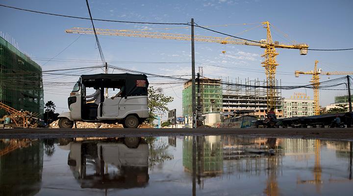 Market observers aren't panicking just yet despite increasing risks to global economy, says DBS