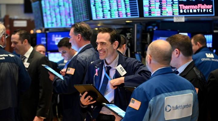 The market is right about a stimulus-augmented V-shaped recovery