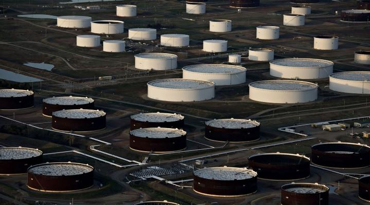 Oil prices in negative territory for first time