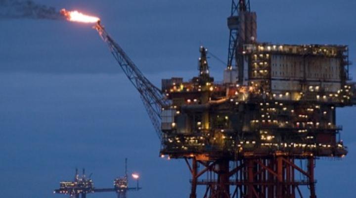 A 'significantly undervalued' stock to ride on the tech and oil & gas sectors