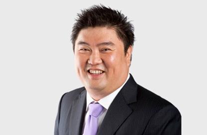 Oxley raises stake in UE to 10.43% despite saying no counter bid