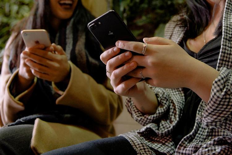 Analysts see Simba-M1 deal easing telco price wars, benefitting StarHub and Singtel