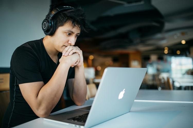 Over a third of Singapore professionals are upskilling on Coursera